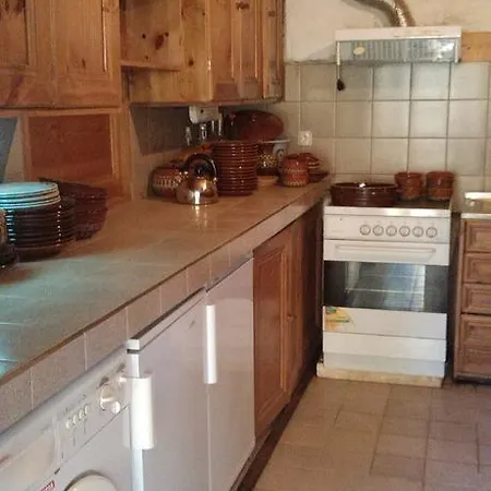 Q.pova House