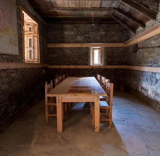 кюповата къща 1860 Qpova House Ваканционна къща